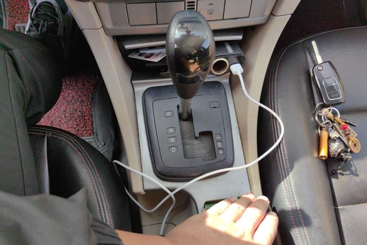 Used Ford Focus 2013 Sedan Classic 1.8L Automatic Millionth Anniversary Edition Gear Lever