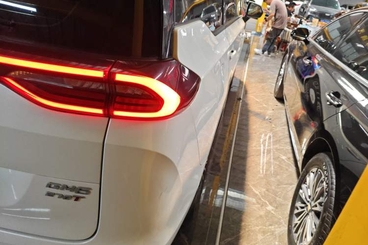 Used GAC Trumpchi M6 2019 270T DCT Luxury Edition (7-seater) China VI