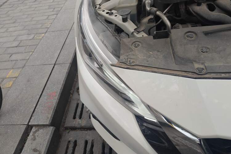 Used Nissan Teana 2021 2.0L XL Comfort Edition Right Front Headlight