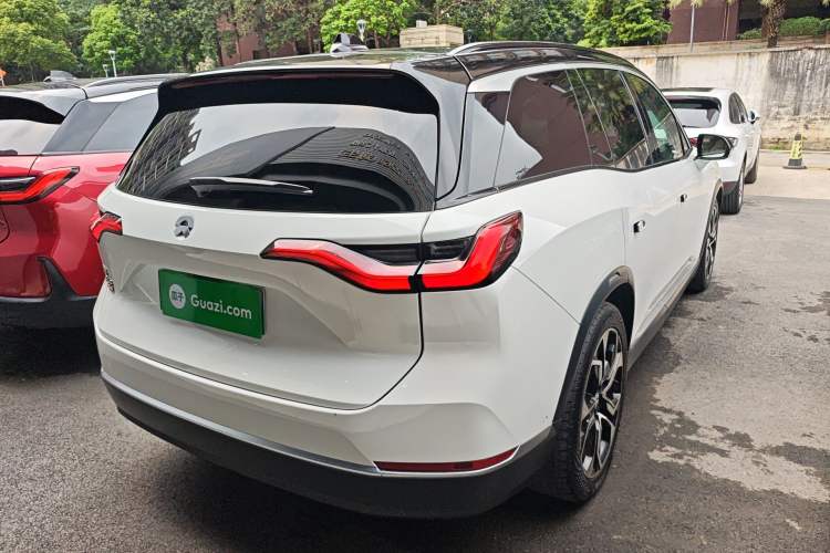 Used Nio ES8 2020 580 km Signature Edition 7-Seater Version Rear Right 45 Deg