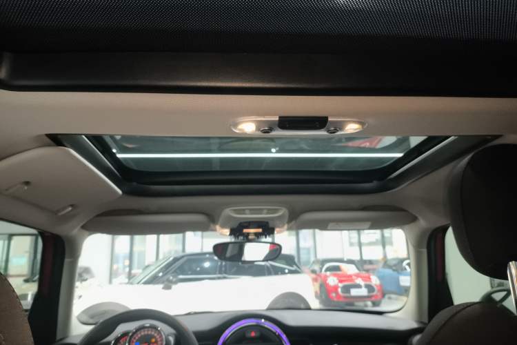 Used MINI 2019 1.5T COOPER Classic Edition Five-Door Version Headliner