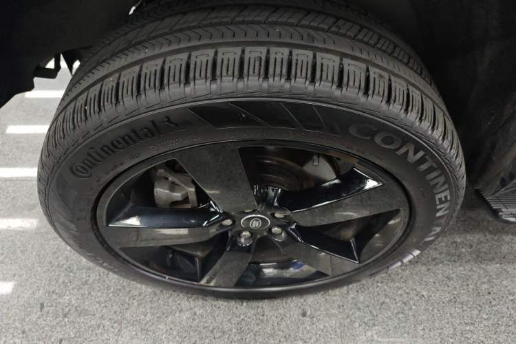 Used Land Rover Defender 2025 110 3.0T P400 – Dynamic HSE