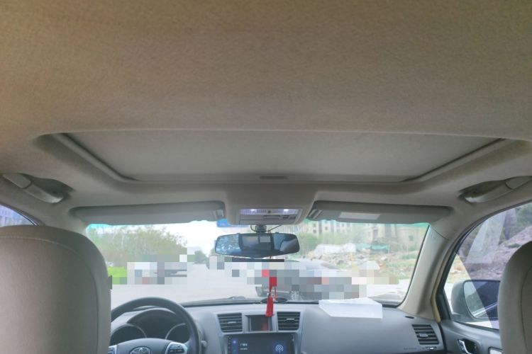 Used Toyota Highlander 2013 2.7L Two-Wheel Drive 7-Seater Zijin Edition
