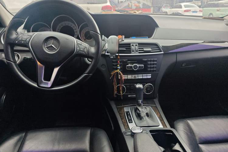 Used Mercedes-Benz C-Class 2013 C 260 CGI Fashion Model
