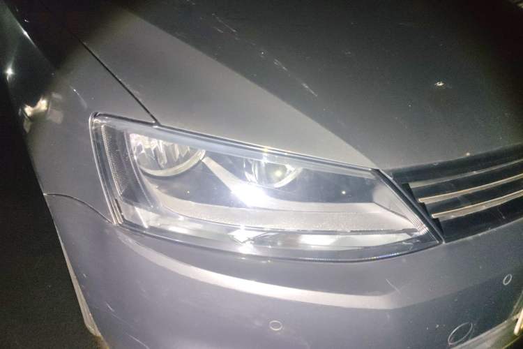 Used Volkswagen Sagitar 2014 Revised Version 1.4TSI Automatic Luxury Edition
