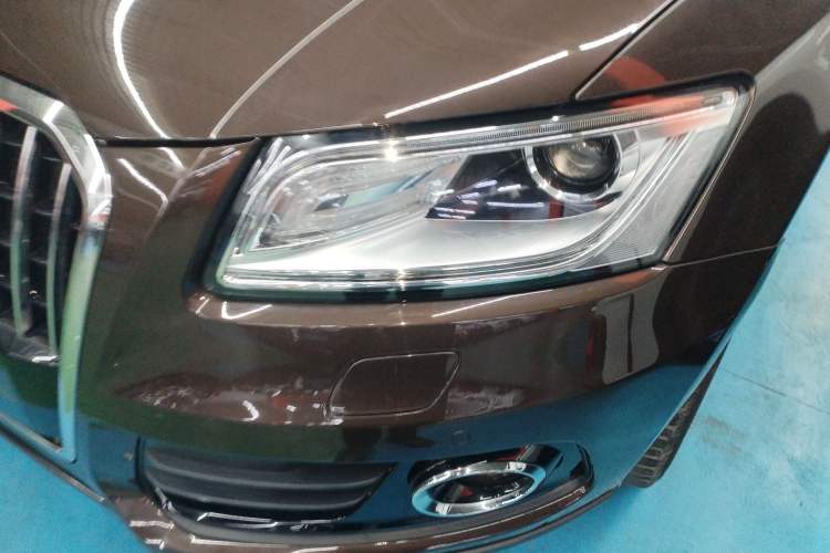 Used Audi Q5 2015 40 TFSI Comfort Model Left Front Headlight