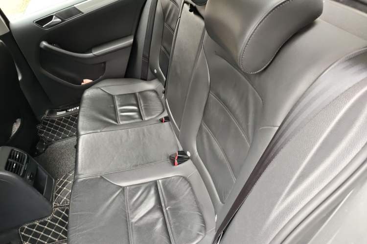 Used Volkswagen Sagitar 2012 1.6L Automatic Comfort Edition