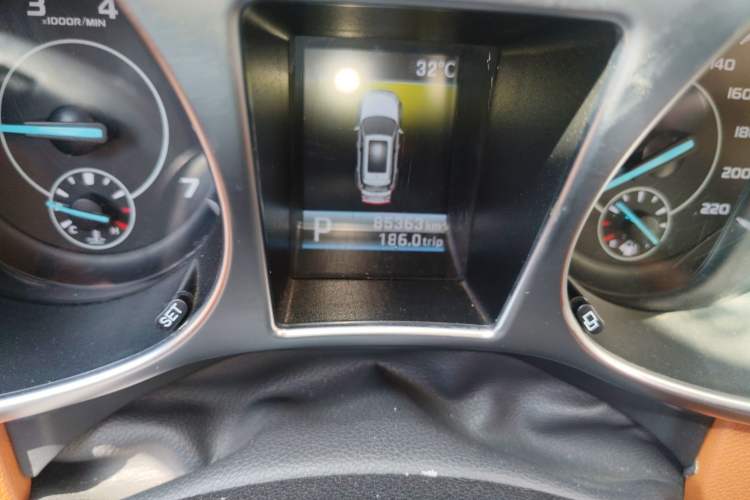 Used JMC Yusheng S330 2016 1.5L GTDi Automatic Two-Wheel Drive Prestige Edition