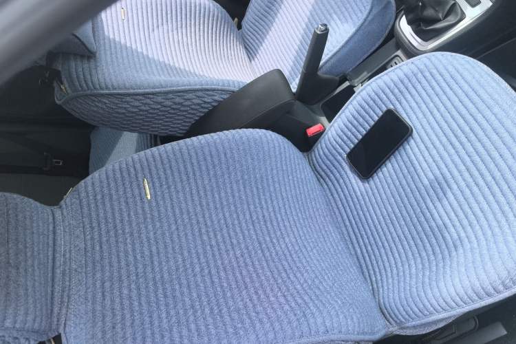 Used Volkswagen Lavida 2013 Revised Classic 1.6L Manual Fashion Edition Right Front Seat