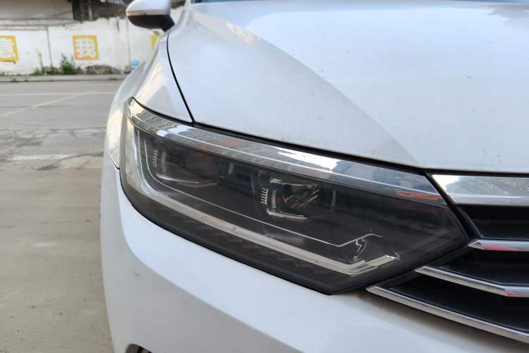 Used Volkswagen Magotan 2017 330TSI DSG Leading Model