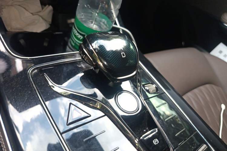 Used BYD Han 2024 EV Glory Edition 506KM Front-Wheel-Drive Premium Model Gear Lever