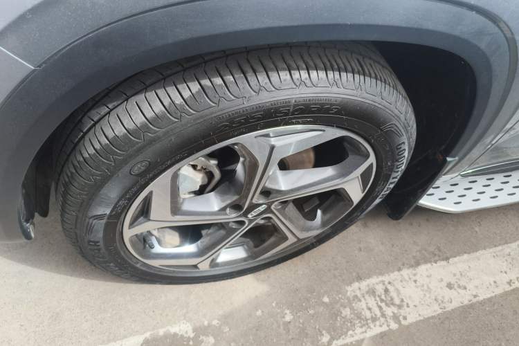 Used Geely Auto Monjaro L 2024 2.0TD High-Power Automatic Two-Wheel Drive Yunqi Version
