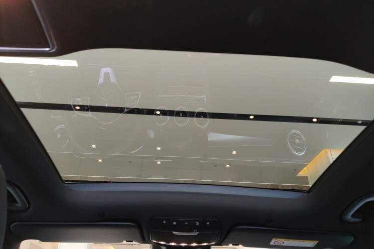 Used Mercedes-Benz GLC 2020 GLC 300 L 4MATIC Dynamic Edition Headliner