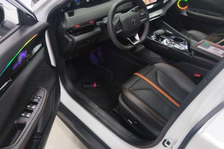 Used CHANGAN UNI-V 2024 1.5T Luxury Edition Driver Seat