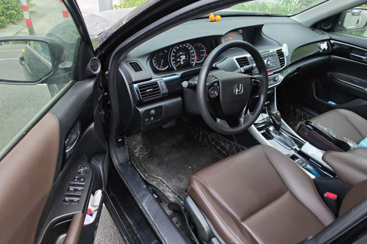 Used Honda Accord 2016 2.0L Comfort Edition
