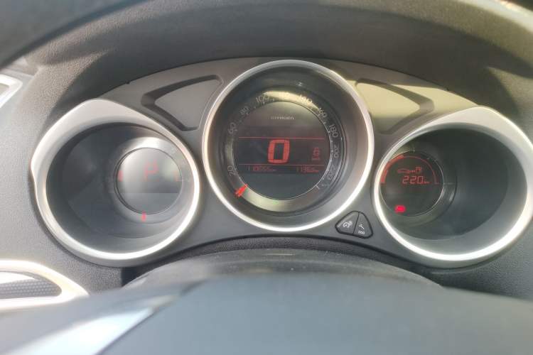 Used Citroen C4L 2014 1.6THP Intelligent Drive Automatic Dynamic Model
