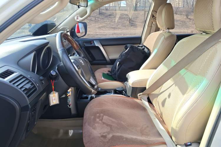 Used Toyota Prado 2013 2.7L Automatic Parallel Import