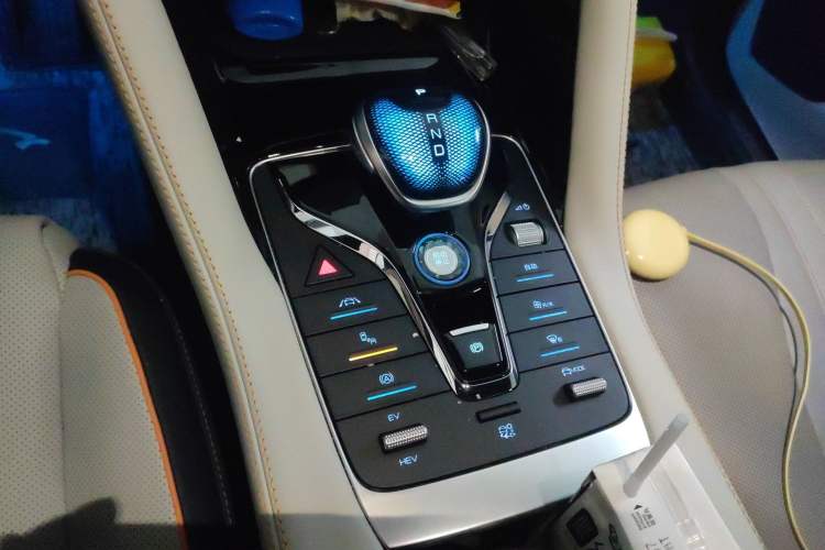 Used BYD Song PLUS New Energy 2021 DM-i 110KM Flagship PLUS Gear Lever