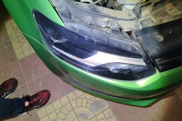 Used Volkswagen Polo 2013 1.4L Automatic Luxury Edition Right Front Headlight