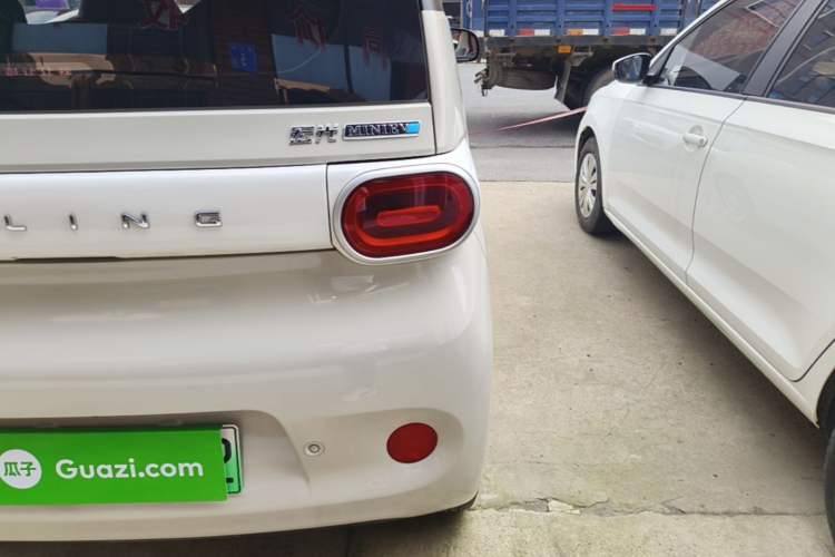 Used Wuling Hongguang MINIEV 2024 3rd Generation 215km Youth Edition Right Rear Taillight