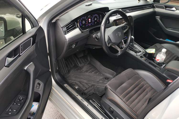 Used Volkswagen Magotan 2021 330TSI DSG 30th Anniversary Edition
