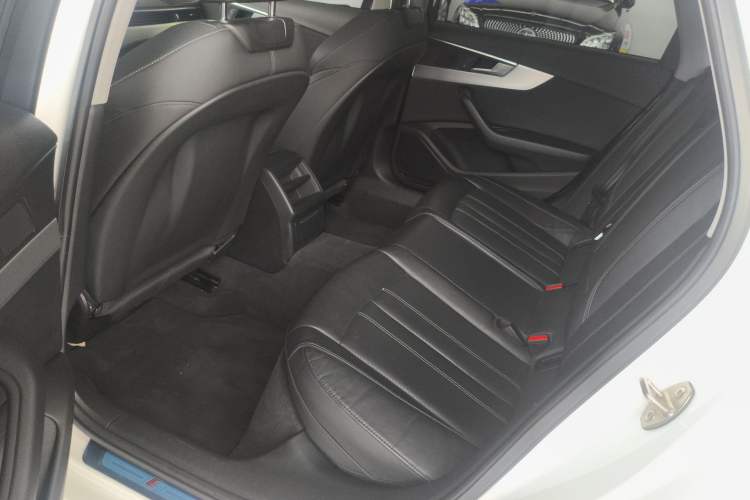 Used Audi A4L 2020 40 TFSI Fashion Dynamic Model
