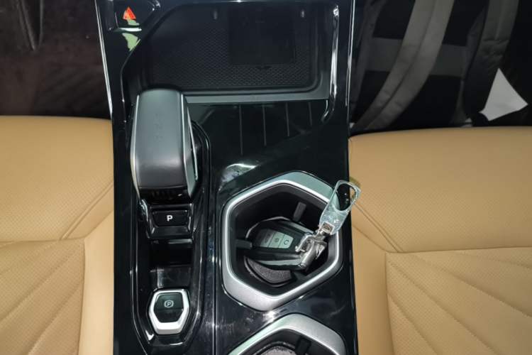 Used Geely Auto FX11 2023 1.5TD DCT Prestige Edition
