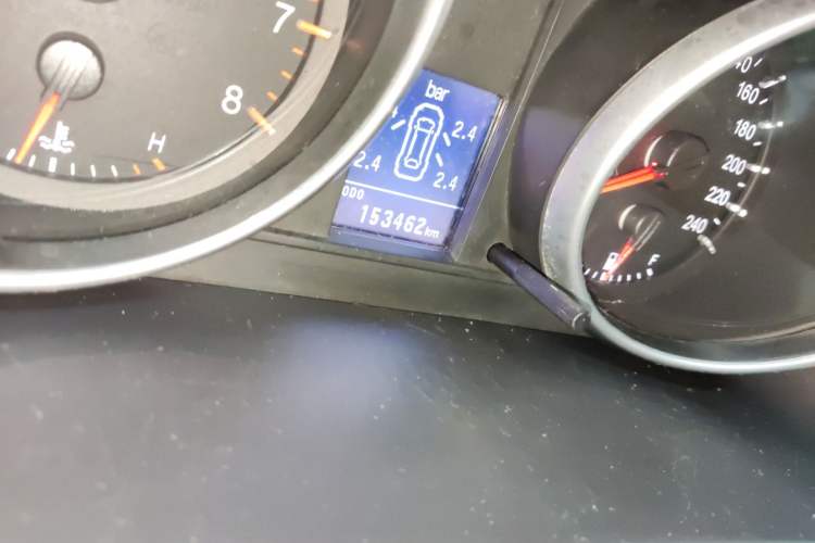 Used Haval H6 2013 Upgraded Model 1.5T Manual Two-Wheel Drive Elite Version
