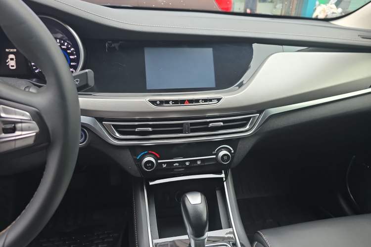 Used CHANGAN Eado 2018 1.6L GDI Automatic Fashion Edition