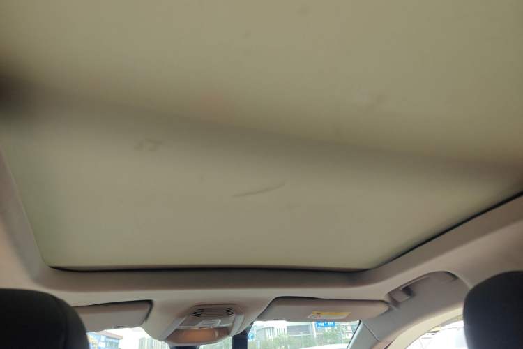 Used Citroen C5 AIRCROSS 2017 350THP Fashion Edition Headliner