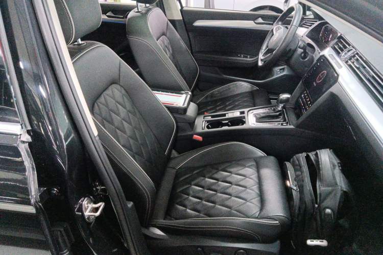 Used Volkswagen Magotan GTE Plug-in Hybrid 2022 GTE Luxury Model
