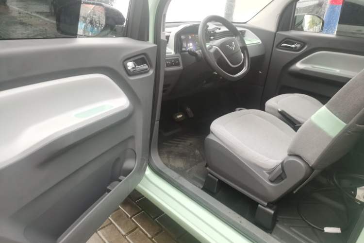 Used Wuling Hongguang MINIEV 2021 Macaron Fashion Edition Lithium-Ion Battery Driver Seat