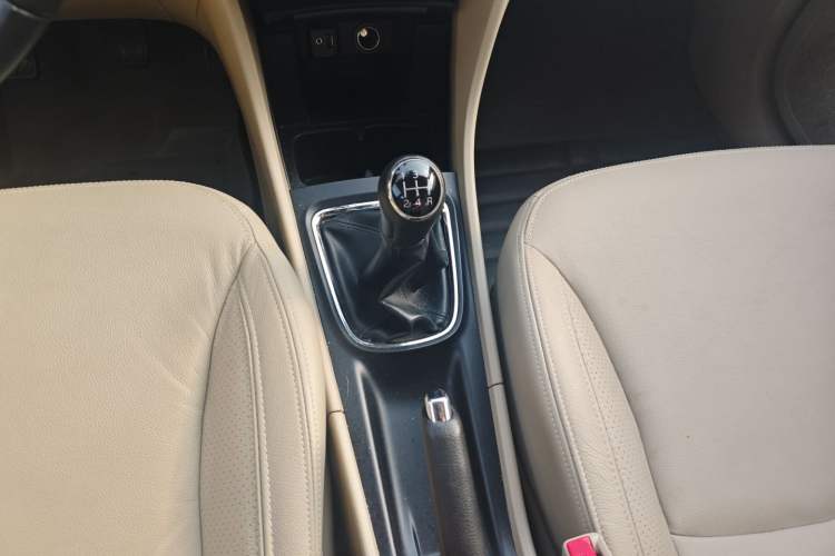 Used Suzuki Alivio 2015 1.6L Manual Enjoyment Model
