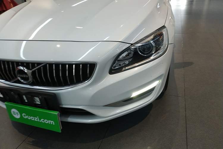 Used Volvo S60 2018 S60L T3 Smart Progress Edition
