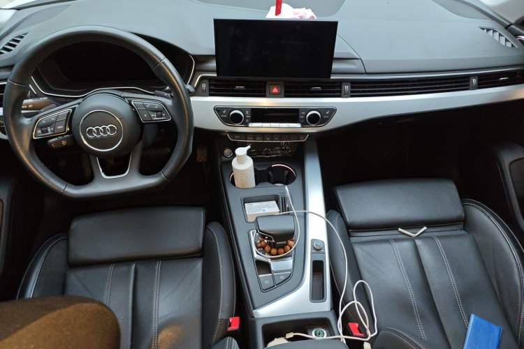 Used Audi A4L 2022 40 TFSI Luxury Dynamic Model
