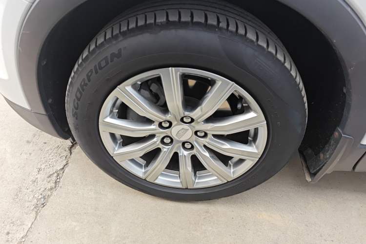 Used Cadillac XT4 2018 28T Two-Wheel Drive Leading Version
