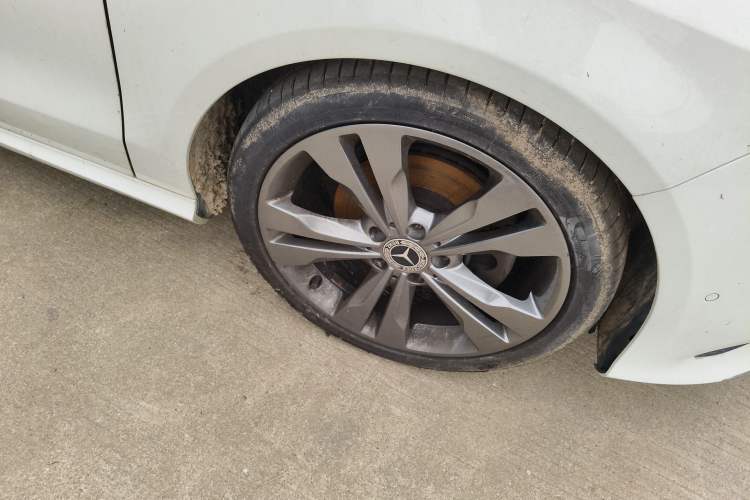 Used Mercedes-Benz CLA 2016 Refreshed CLA 200 Sport Edition Right Front Wheel Hub