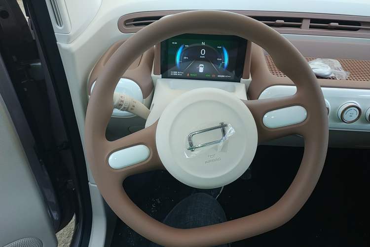 Used Bestune Pony 2026 Model 222km Cute Horse Plus Steering Wheel