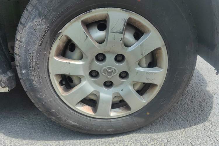 Used CHANGAN KAICHENG Ruixing M90 2018 2.0L Comfort Trim CNG Flat-Top Hatchback with 6 Seats – 4G94S