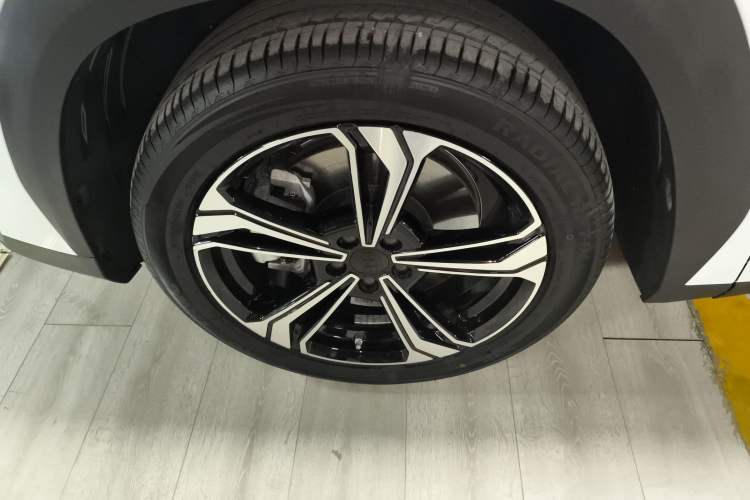 Used Geely Galaxy L7 2025 EM-i 115km Exploration+ Edition
