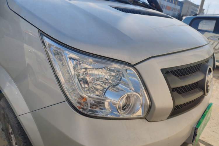 Used Foton Toano 2021 2.0T Manual Tongtu Long Wheelbase Mid-Height 5/6/7-Seater 4F20TC3 Right Front Headlight