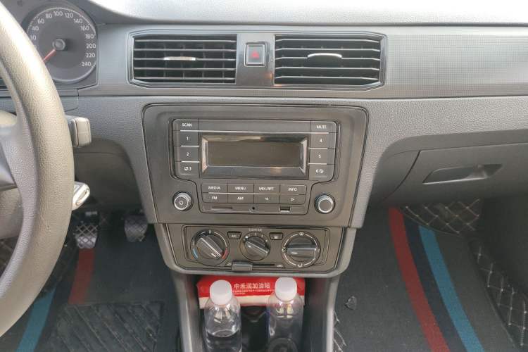 Used Volkswagen Santana 2019 1.5L Manual Fashion Edition China VI Standard
