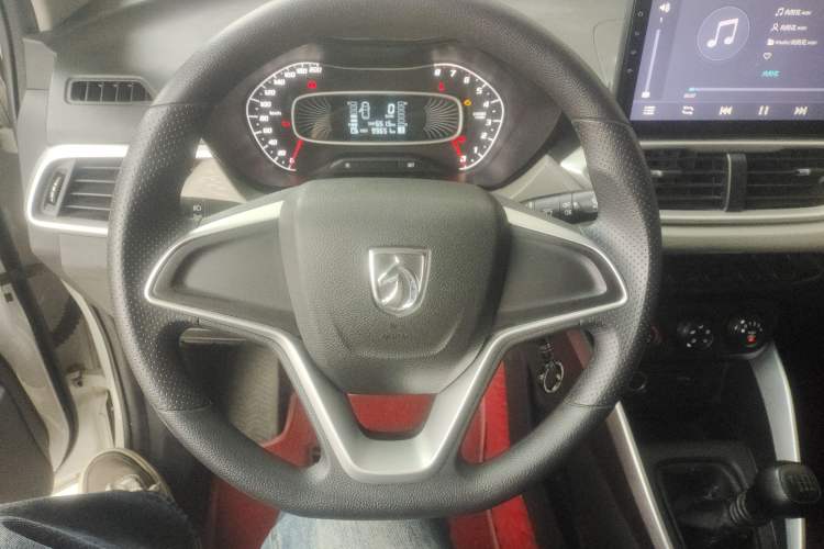 Used Baojun 510 2017 1.5L manual Comfort trim