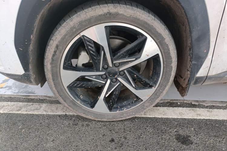 Used Geely Galaxy L7 2023 1.5T 115 km Starship
