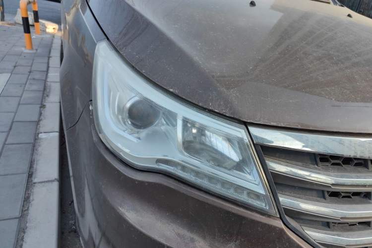 Used BAIC Weiwang M50F 2017 1.5L Standard Model
