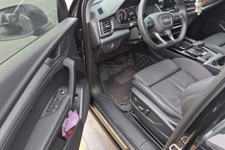 Used Audi Q5L 2022 40T Fashionable and Dynamic Model