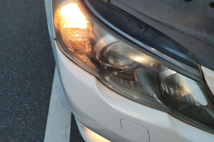 Used Toyota Reiz 2012 2.5V Fengdu Elite Stylish Edition Right Front Headlight