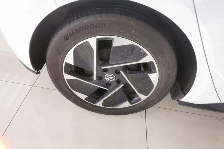 Used Volkswagen ID.3 2023 Upgraded Model Pure Intelligent Enjoyment Version Right Rear Wheel Hub
