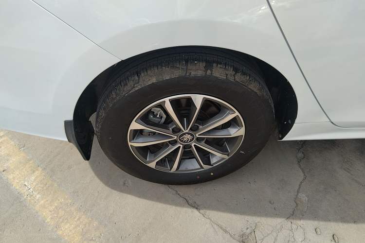 Used BYD Qin PLUS 2024 HONOR Edition DM-i 55KM Leading Model Exterior 5