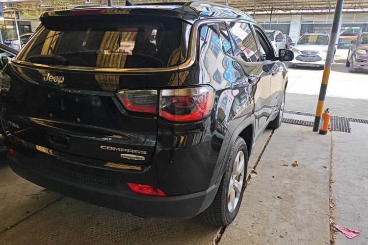 Used Jeep Compass 2017 200T Automatic Enjoyment Version